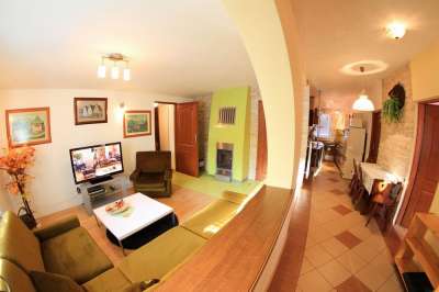APARTMÁNOVÝ DŮM AUREL foto
