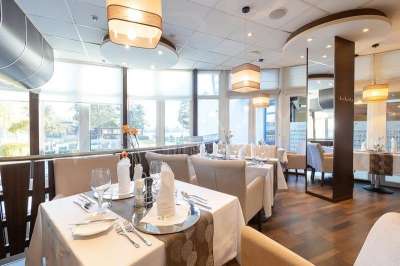 Á la carte restaurace