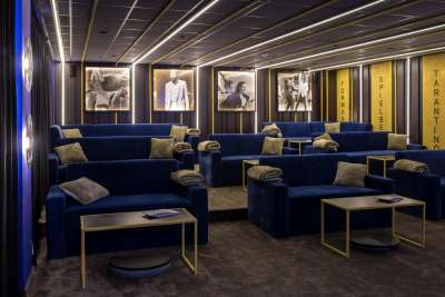 Hotelový kinosál MediaTro