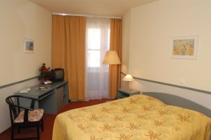 HOTEL CORVIN foto